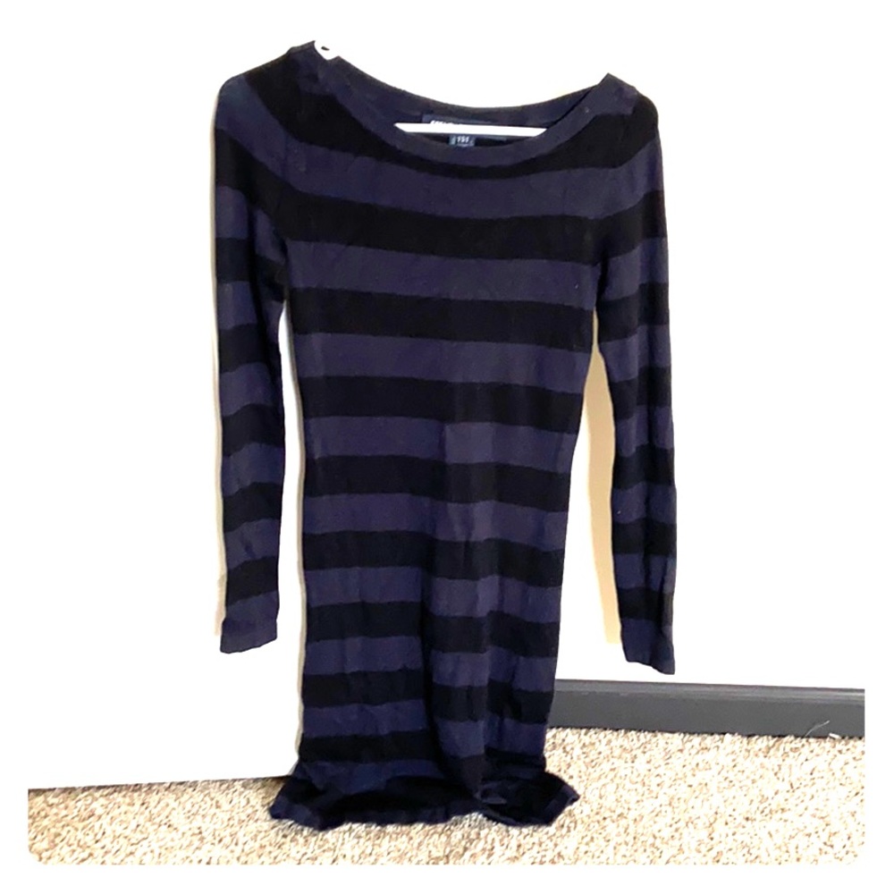 Black long sleeve dress